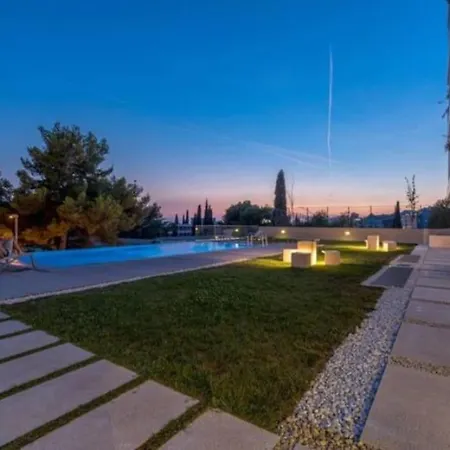 Апартаменты Gray Pearl - Luxury With Pool Сплит