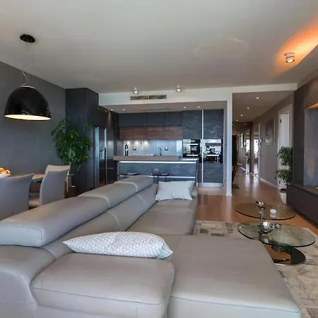 Gray Pearl - Luxury With Pool * Сплит