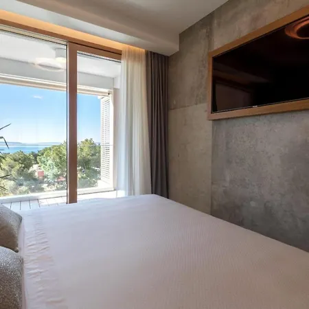Gray Pearl - Luxury With Pool Split